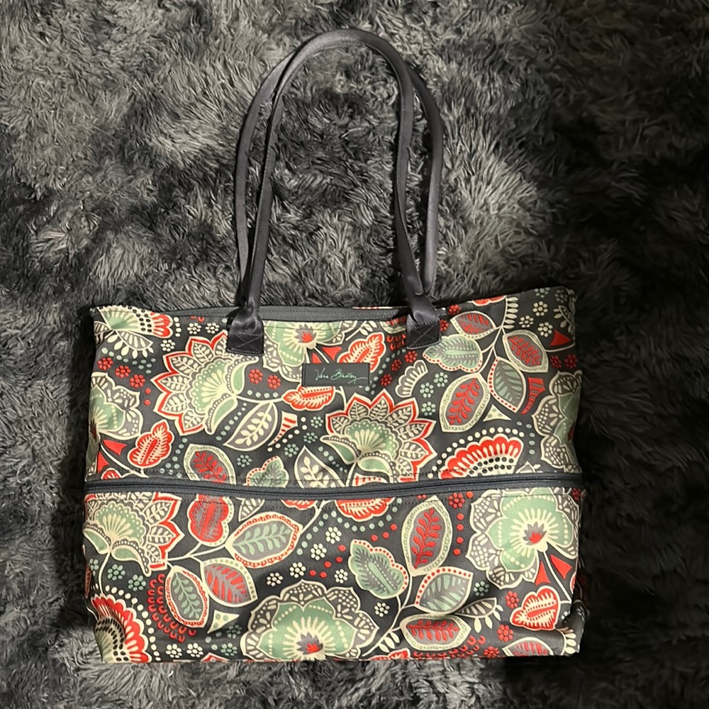 Vera Bradley “Lighten Up” Expandable Tote- Nomadic Floral